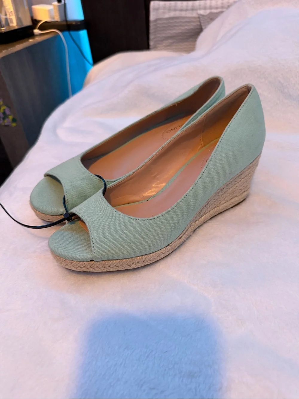 Women’s Mint Green Peep-Toe Espadrille Wedges